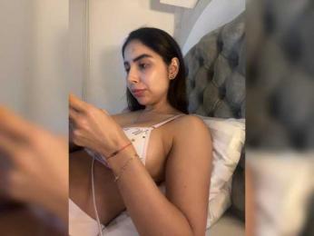 SallyeLeins bongacams stream image, 20.04.2026 03:20