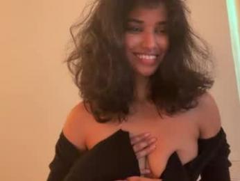 mriea_ chaturbate stream image, 20.04.2026 03:50