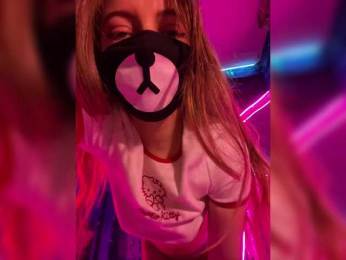 -Summer- bongacams stream image