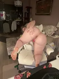 GingerSnap33 stripchat stream image