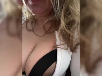 _IBlondy_ bongacams stream image, 25.04.2026 12:20