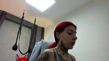 selene_red_ stripchat stream image, 26.04.2026 01:40