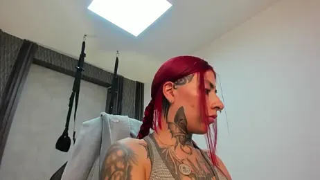 selene_red_ stripchat stream image, 26.04.2026 01:40