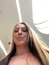 Sweet___Emily stripchat stream image, 27.04.2026 15:10