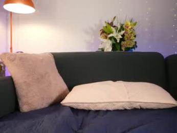 littlee33 chaturbate stream image, 27.04.2026 20:10
