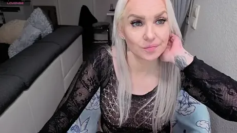 MIA-XXX stripchat stream image, 28.04.2026 03:20