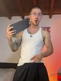 Valentino_Xander stripchat stream image, 30.04.2026 02:20