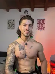 Valentino_Xander stripchat stream image, 30.04.2026 02:20