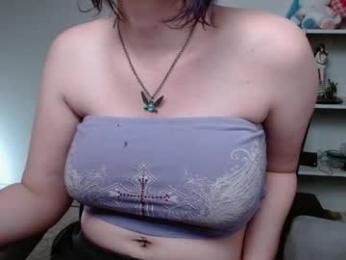 krystalsyxx chaturbate stream image, 30.04.2026 21:30