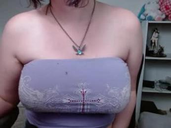 krystalsyxx chaturbate stream image, 30.04.2026 21:30