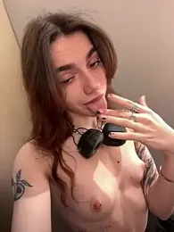 Lily__Belle stripchat stream image