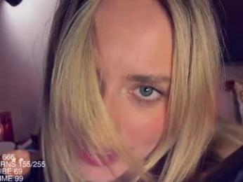 yvie_ chaturbate stream image, 04.05.2026 11:20
