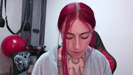 selene_red_ stripchat stream image, 06.05.2026 01:30