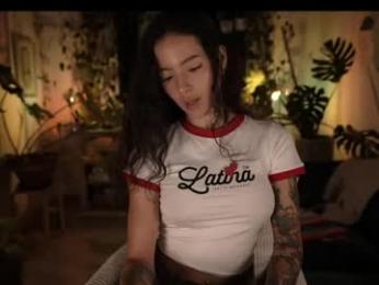 effylowell_ chaturbate stream image, 09.05.2026 01:10