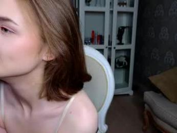 bluuemarine chaturbate stream image, 09.05.2026 17:10