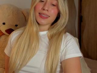 Amy Blondes flirt4free stream image, 14.05.2026 19:30
