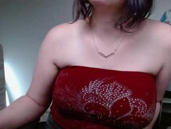 krystalsyxx chaturbate stream image, 14.05.2026 14:20