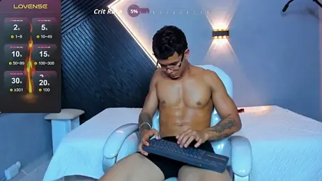 Paradise_boy_s stripchat stream image, 15.05.2026 15:00