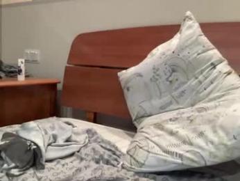 sweetieskitties chaturbate stream image, 27.05.2026 17:20