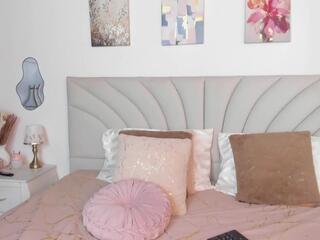 Mia Roussee flirt4free stream image, 01.06.2026 13:10