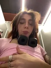 Lily__Belle stripchat stream image