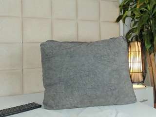 zhuyhong camsoda stream image