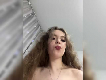 YourLadyyy bongacams stream image