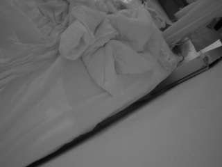 voyeurcam-julmodels-whitebed-4 camsoda stream image, 16.06.2026 12:00