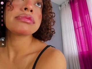 mollyybloom camsoda stream image, 19.08.2026 14:20