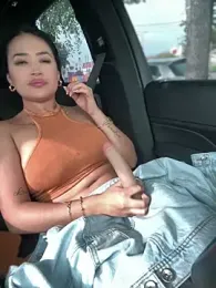 Sara_fun stripchat stream image