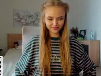 flooora_0 chaturbate stream image, 12.09.2026 01:30