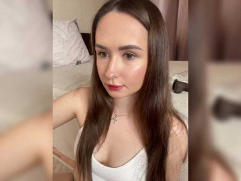 PLEELUS bongacams stream image