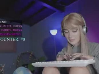 lonelly_lolly98 chaturbate stream image, 19.09.2026 02:20