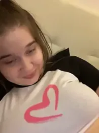 HornyGirlH stripchat stream image