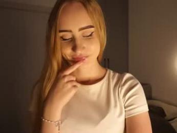 _vi_vi_ chaturbate stream image, 07.10.2026 05:20