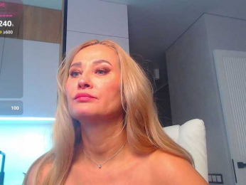 hold-me-tight bongacams stream image