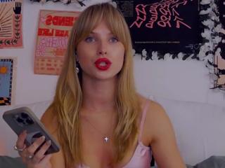 Emma Wilde flirt4free stream image