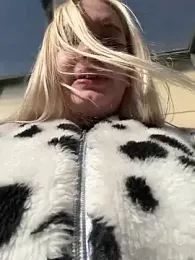 Milkyy_wway stripchat stream image