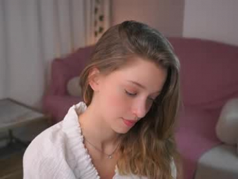 little_poetry chaturbate stream image