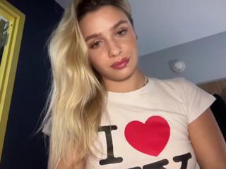 Maci Reynolds flirt4free stream image