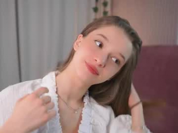 little_poetry chaturbate stream image