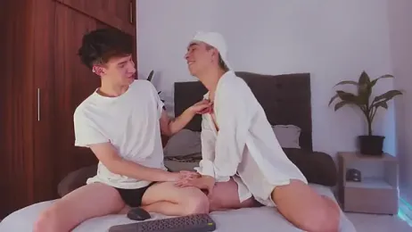 2gays_1Str8 stripchat stream image