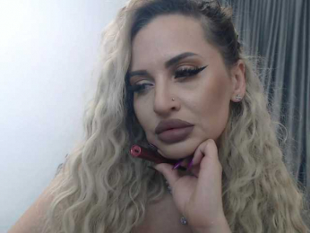 lovelyblondyx bongacams stream image