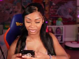 lovenzia camsoda stream image