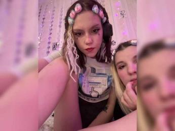 Molly-and-Ewa bongacams stream image, 20.03.2025 04:50