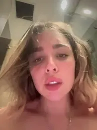 Alirawrz stripchat stream image