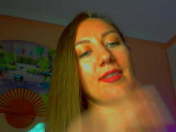 Lolakisss bongacams stream image