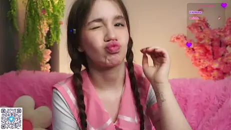 AmiLewis stripchat stream image