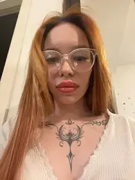 babydolll stripchat stream image