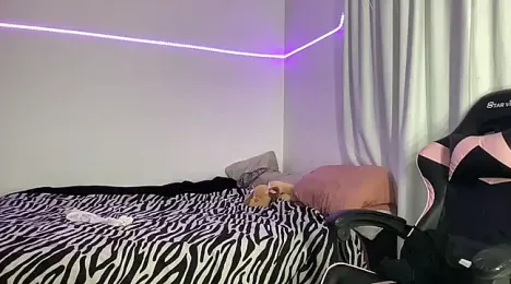 Lolykush stripchat stream image